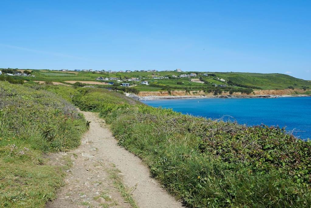 3-Bedroom Bungalow With Parking, Goldsithney, Penzance, Cornwall Perranuthnoe Εξωτερικό φωτογραφία